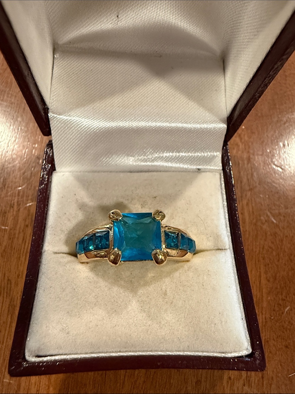 Gold-Tone Women's Ring with Bright Blue Square Center Stone Size 8 3/4